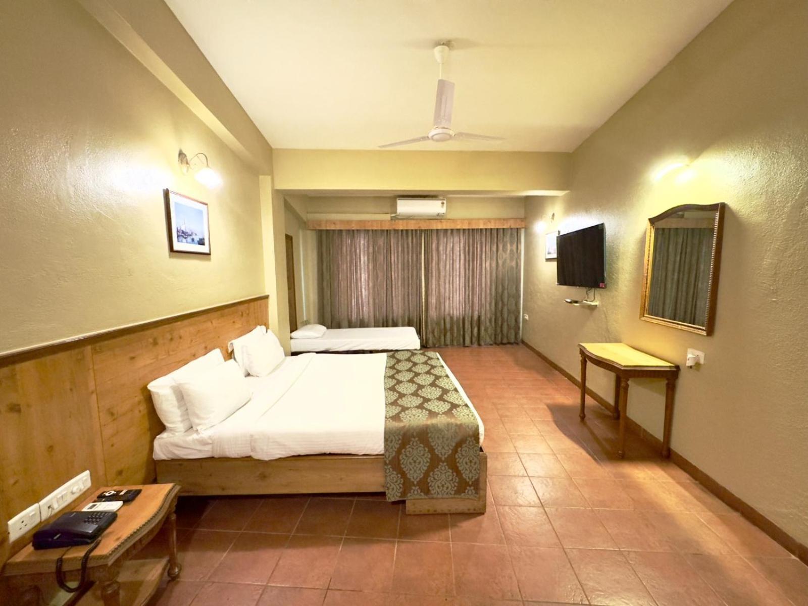 Upper Deck Resort - Stay And Relax At The Highest Peak Lonavala Exterior photo