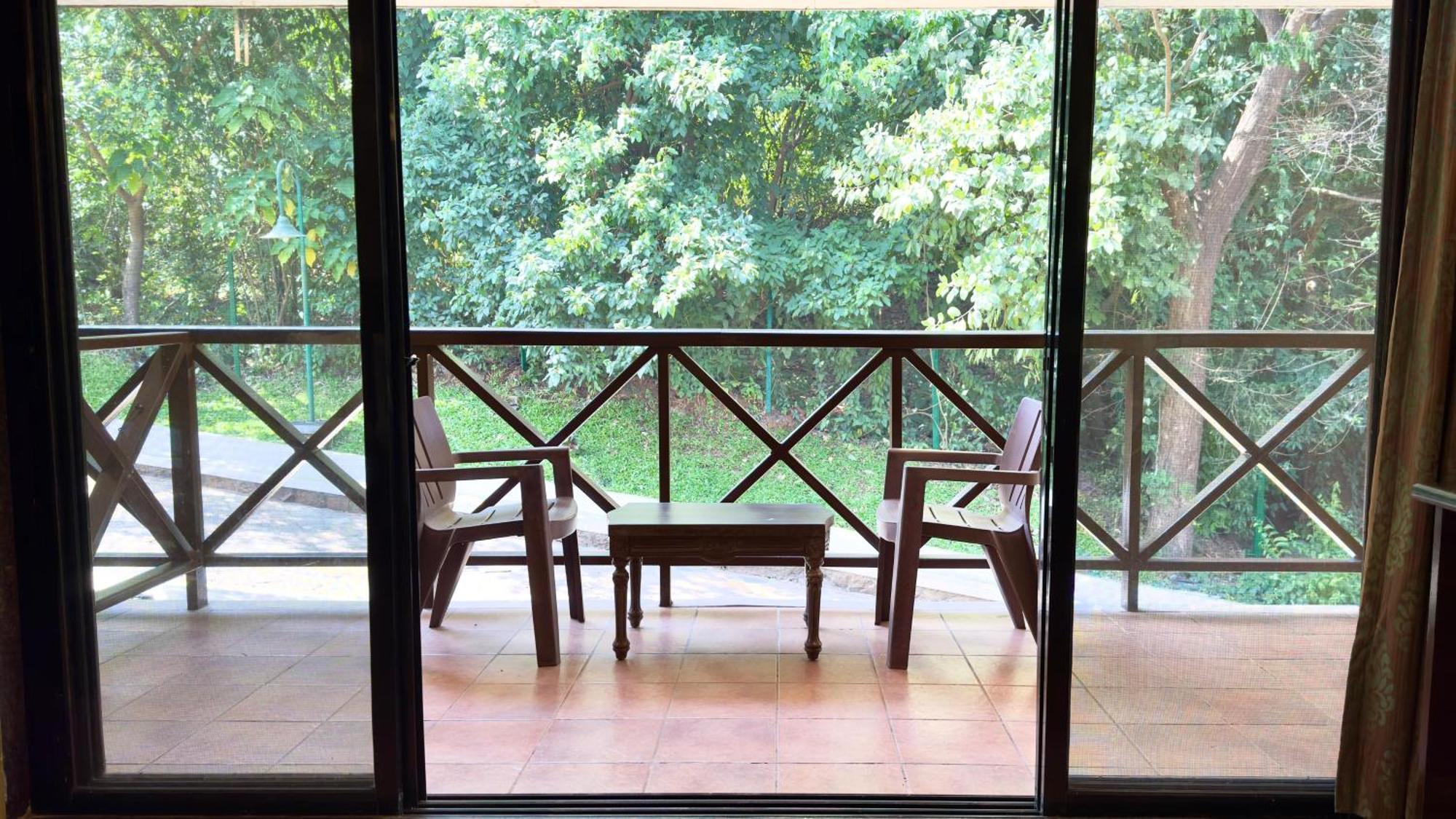 Upper Deck Resort - Stay And Relax At The Highest Peak Lonavala Exterior photo