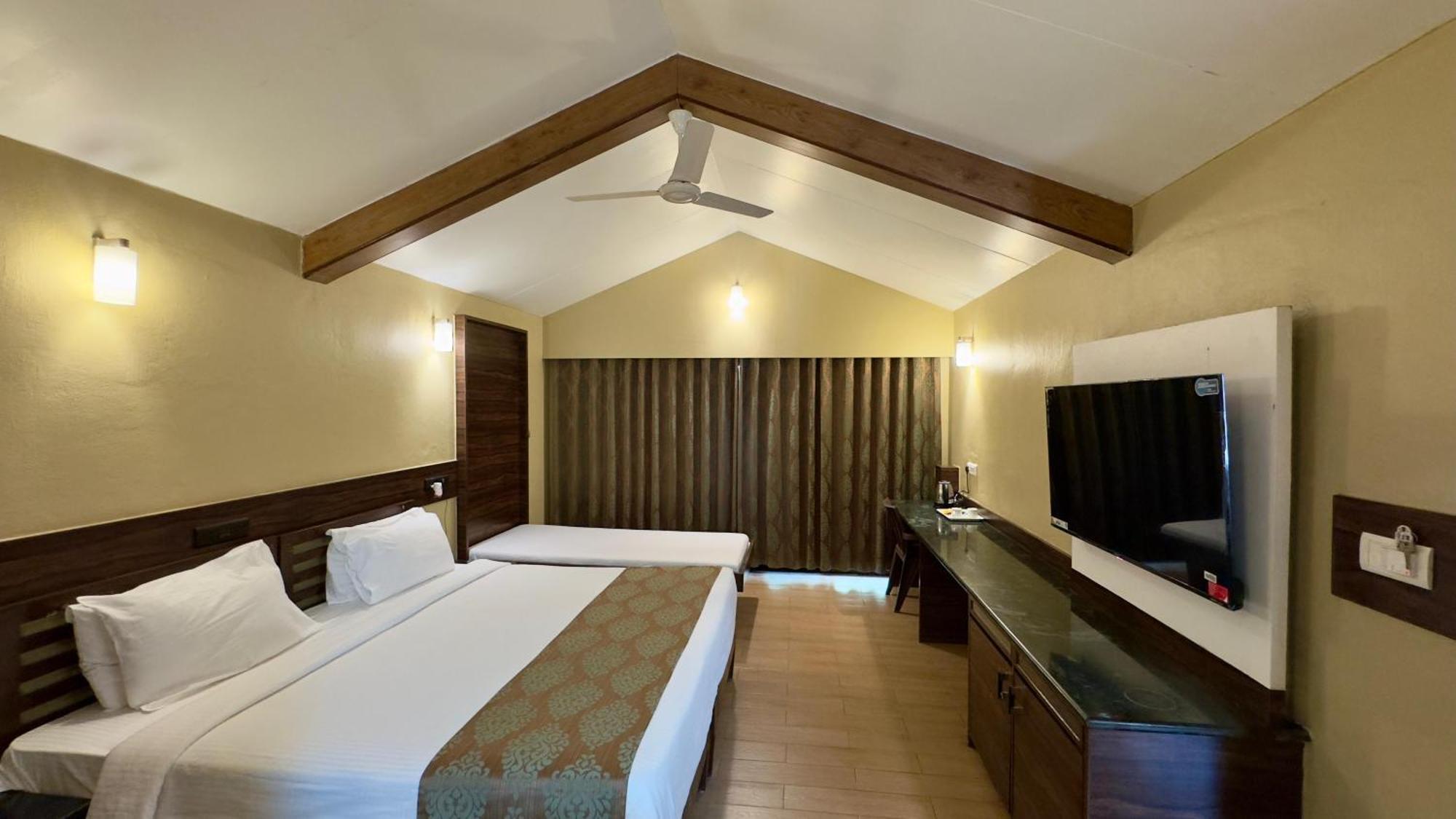Upper Deck Resort - Stay And Relax At The Highest Peak Lonavala Exterior photo