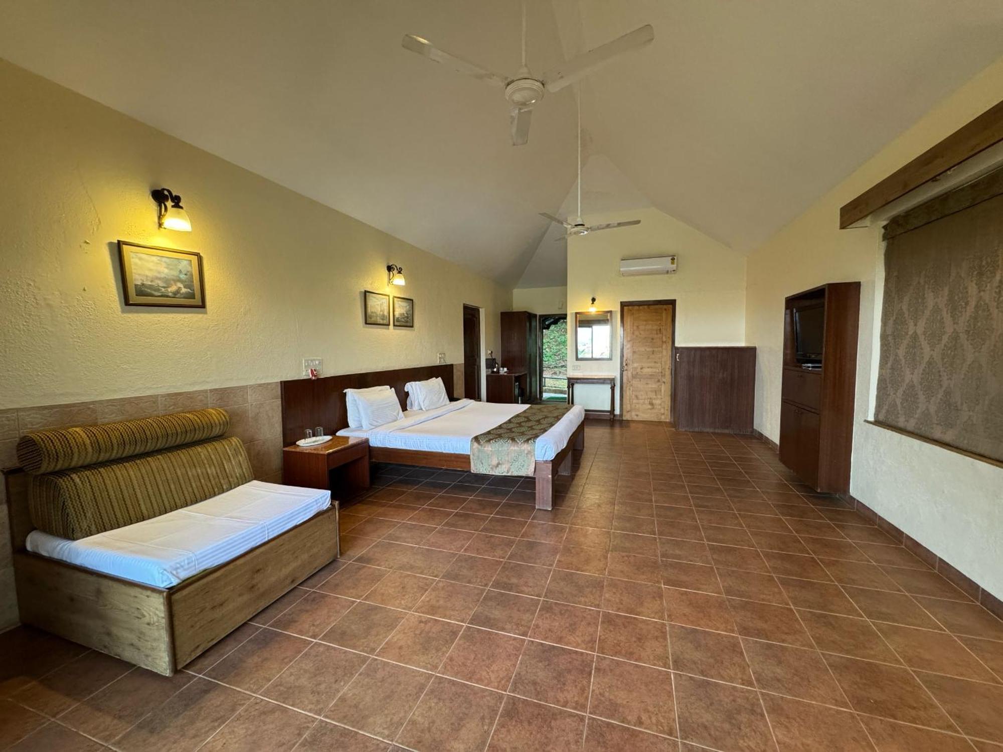 Upper Deck Resort - Stay And Relax At The Highest Peak Lonavala Exterior photo