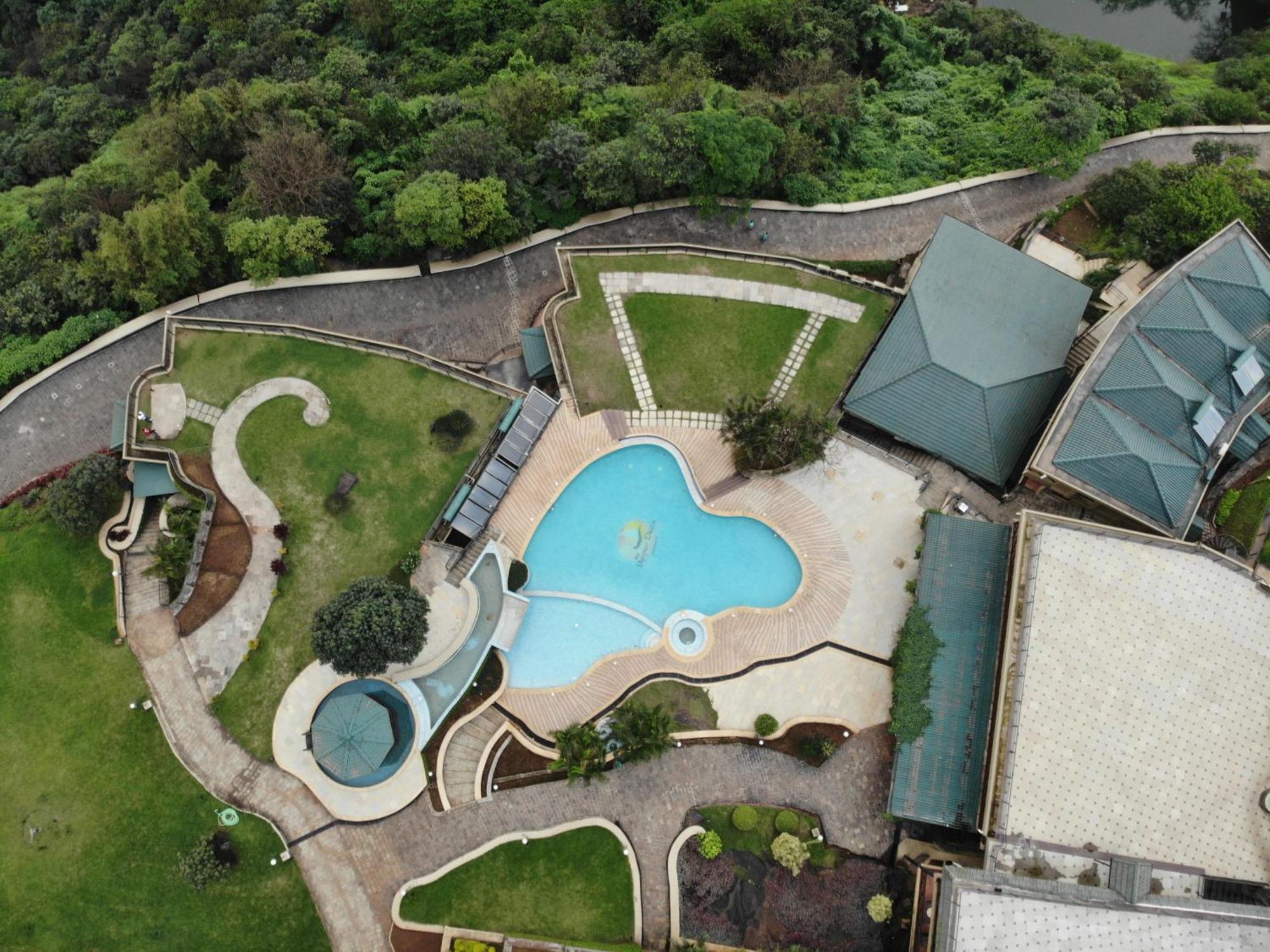Upper Deck Resort - Stay And Relax At The Highest Peak Lonavala Exterior photo